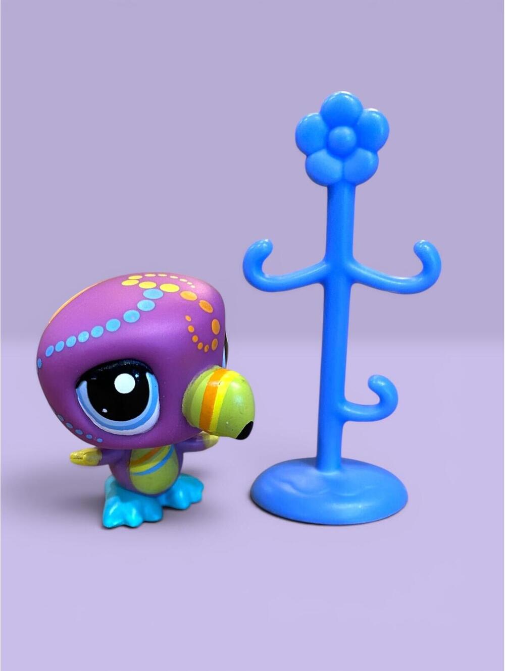 Littlest Pet Shop LPS Postcard Pet Toucan #1907 with Accessory